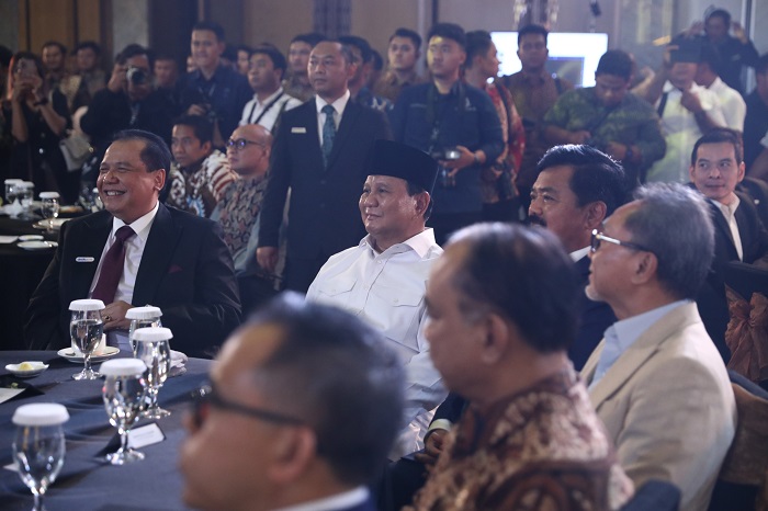 Menteri Pertahanan Prabowo Subianto mendapat penghargaan kategori 